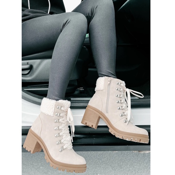 Sherpa Lace-Up Lug Sole Combat Booties - Picture 7 of 16